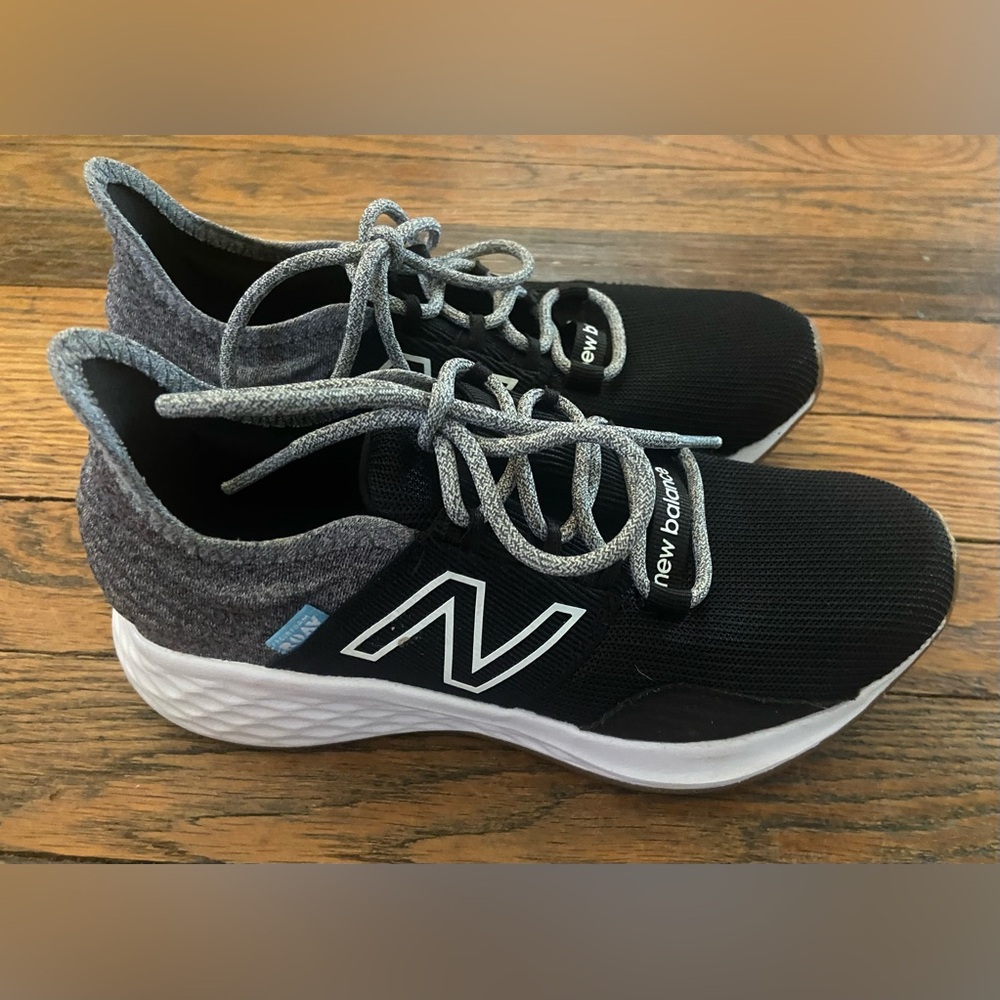 New Balance Fresh Foam Black and Gray Running Shoes. Sz 2
